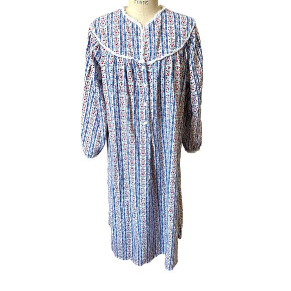 Lanz of Salzburg Tyrolean Flannel Nightgown in Blue Size Large - Picture 1 of 6